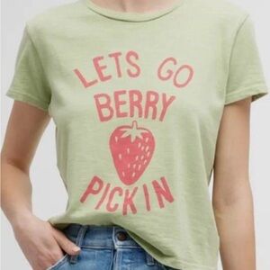 Mother Let’s go berry picking shirt bnwt